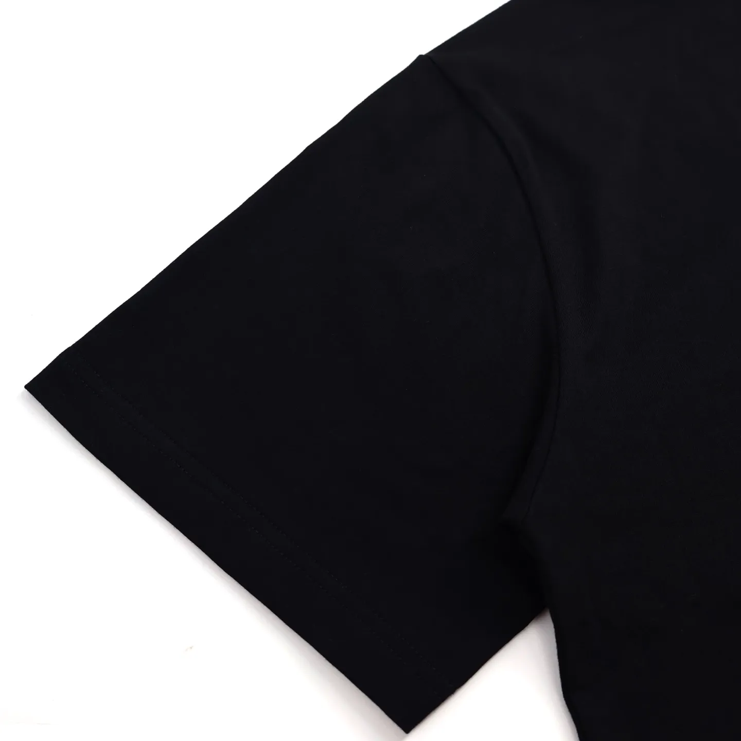 🅿️290 [Exclusive supply] CH Crow Heart Animation Printed Short Sleeves. The original product was purchased for 4,296. The fabric is made of custom-woven and dyed 230g pure cotton plain weave. The printing is made of imported ink and three-dimensional printing. The size and position are perfectly restored. Size:S.M.L